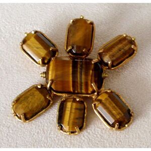 Women Tiger’s Eye Flower Pendant NWOT Six Stones on Metallic base 2.5” x 2.5”